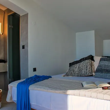 Onar Luxury Living Apartment