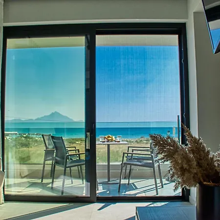 Onar Luxury Living *