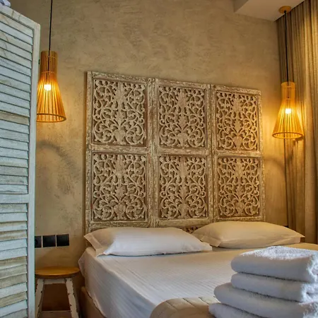 Onar Luxury Living