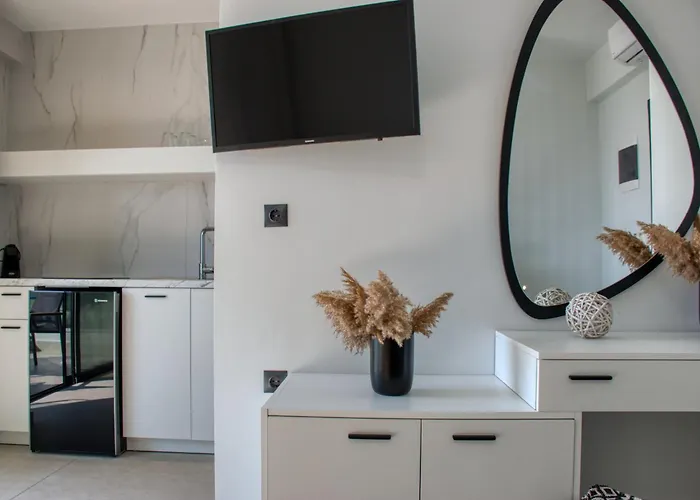 Onar Luxury Living
