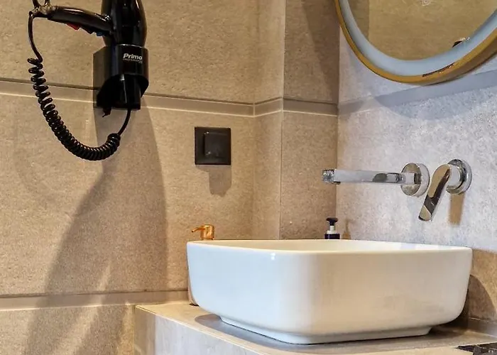 Onar Luxury Living